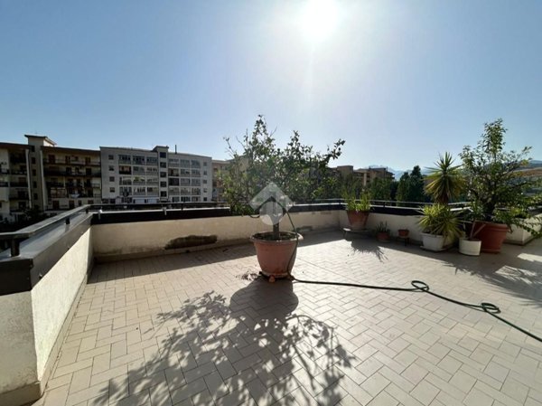 appartamento in vendita a Salerno in zona Pastena