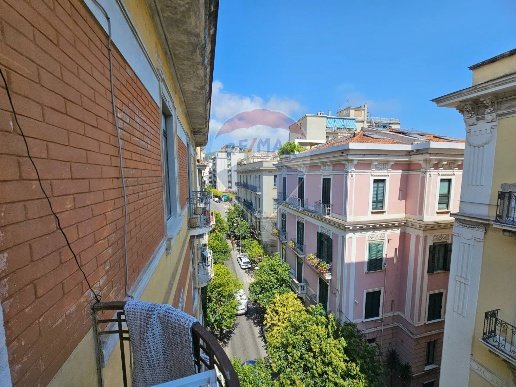 appartamento in vendita a Salerno in zona Centro Città