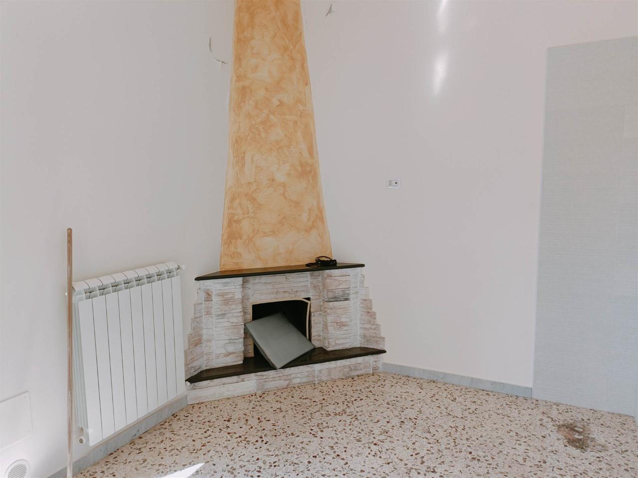 appartamento in vendita a Salerno in zona Centro Città