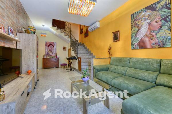 appartamento in vendita a Salerno in zona Pastena