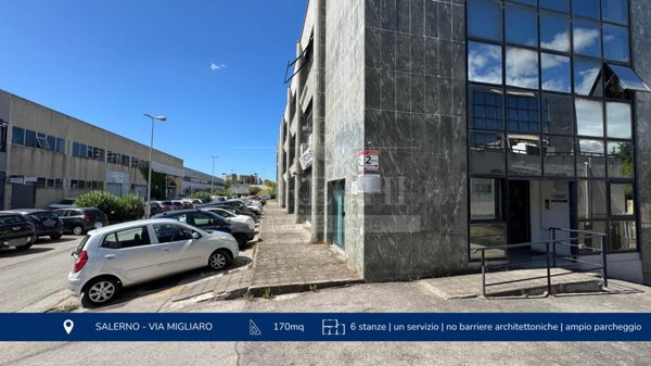 ufficio in vendita a Salerno in zona San Leonardo