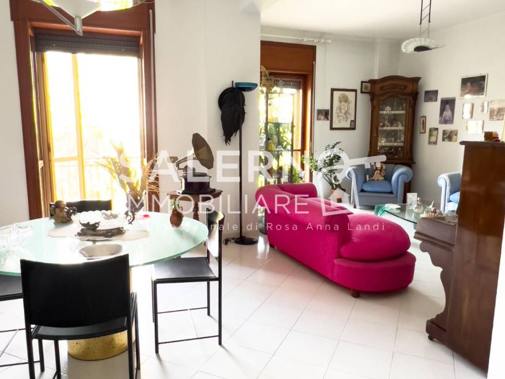 appartamento in vendita a Salerno in zona Pastena