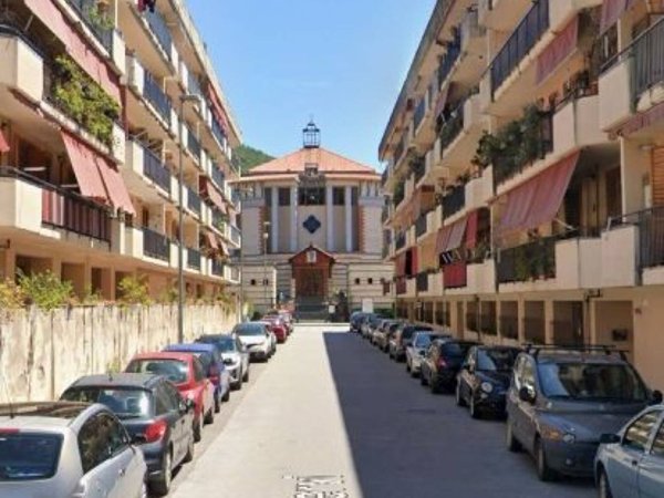 appartamento in vendita a Salerno in zona Torrione