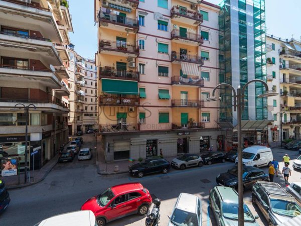 appartamento in vendita a Salerno in zona Irno