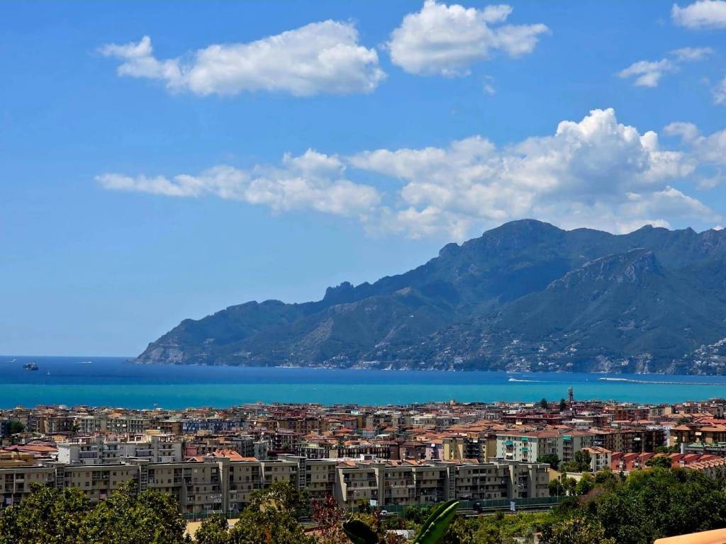 villa in vendita a Salerno in zona Giovi Altimare