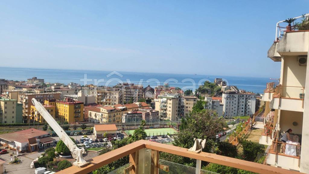 appartamento in vendita a Salerno in zona Irno