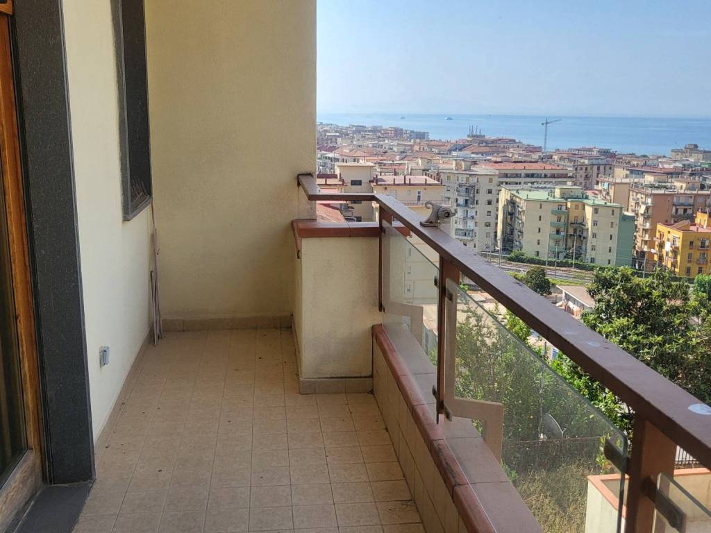 appartamento in vendita a Salerno in zona Irno