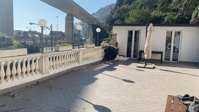 appartamento in vendita a Salerno in zona Centro Città