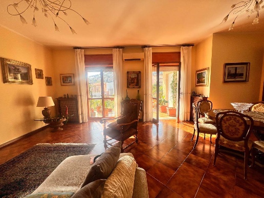 appartamento in vendita a Salerno in zona Sala Abbagnano
