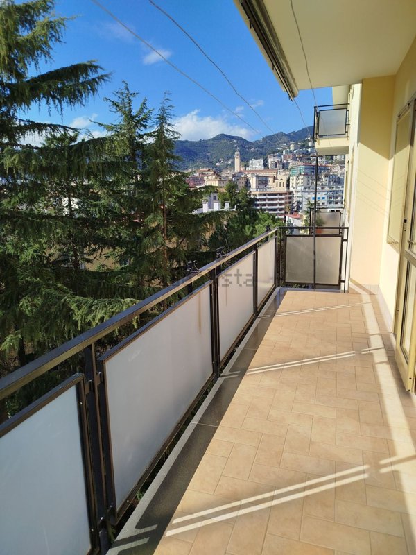 appartamento in vendita a Salerno in zona Calcedonia