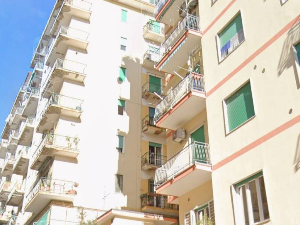 appartamento in vendita a Salerno in zona Centro Città