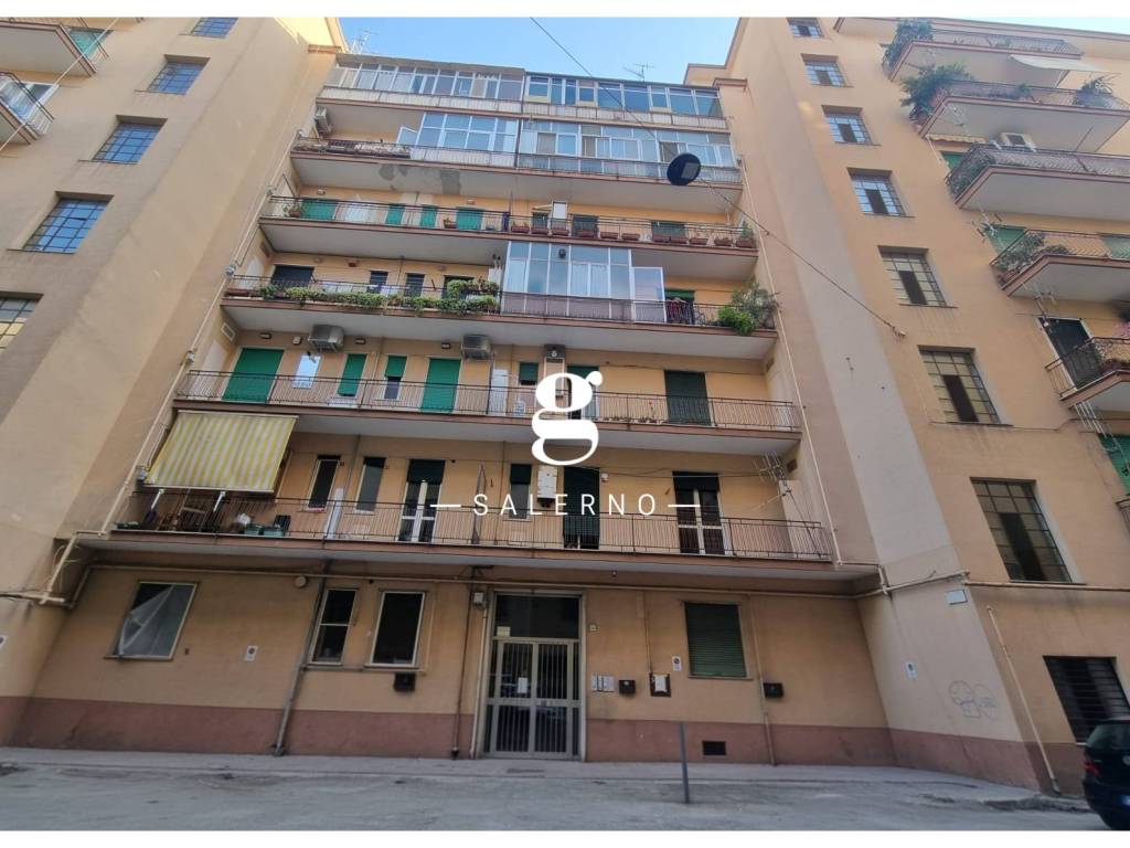 appartamento in vendita a Salerno in zona Ogliara