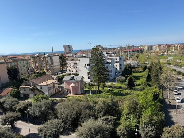 appartamento in vendita a Salerno in zona Pastena