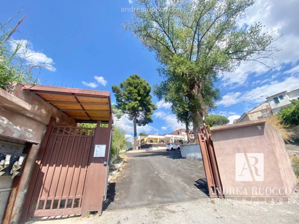 appartamento in vendita a Salerno in zona Ogliara