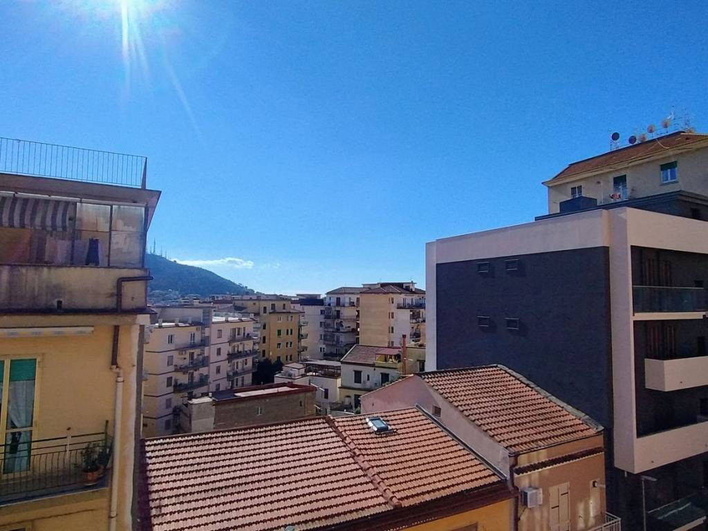 appartamento in vendita a Salerno in zona Centro Città