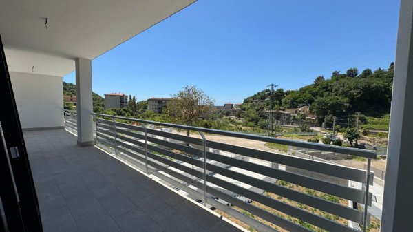 casa indipendente in vendita a Salerno in zona San Leonardo