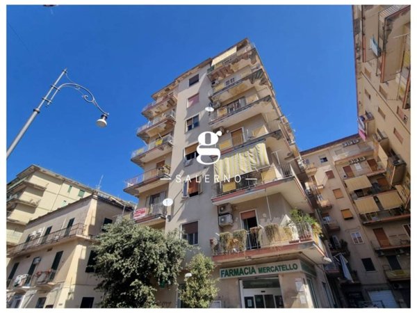 appartamento in vendita a Salerno in zona Centro Città