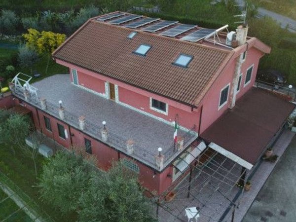 casa indipendente in vendita a Salerno