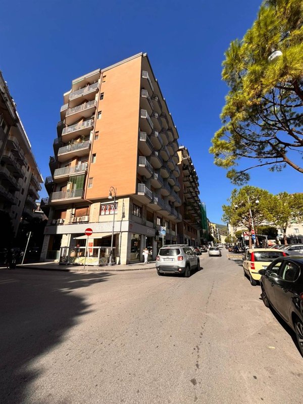 appartamento in vendita a Salerno in zona Centro Città