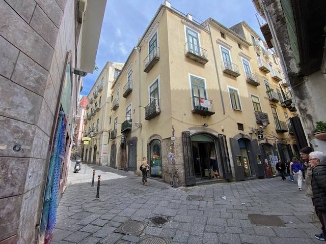 appartamento in vendita a Salerno in zona Centro Città