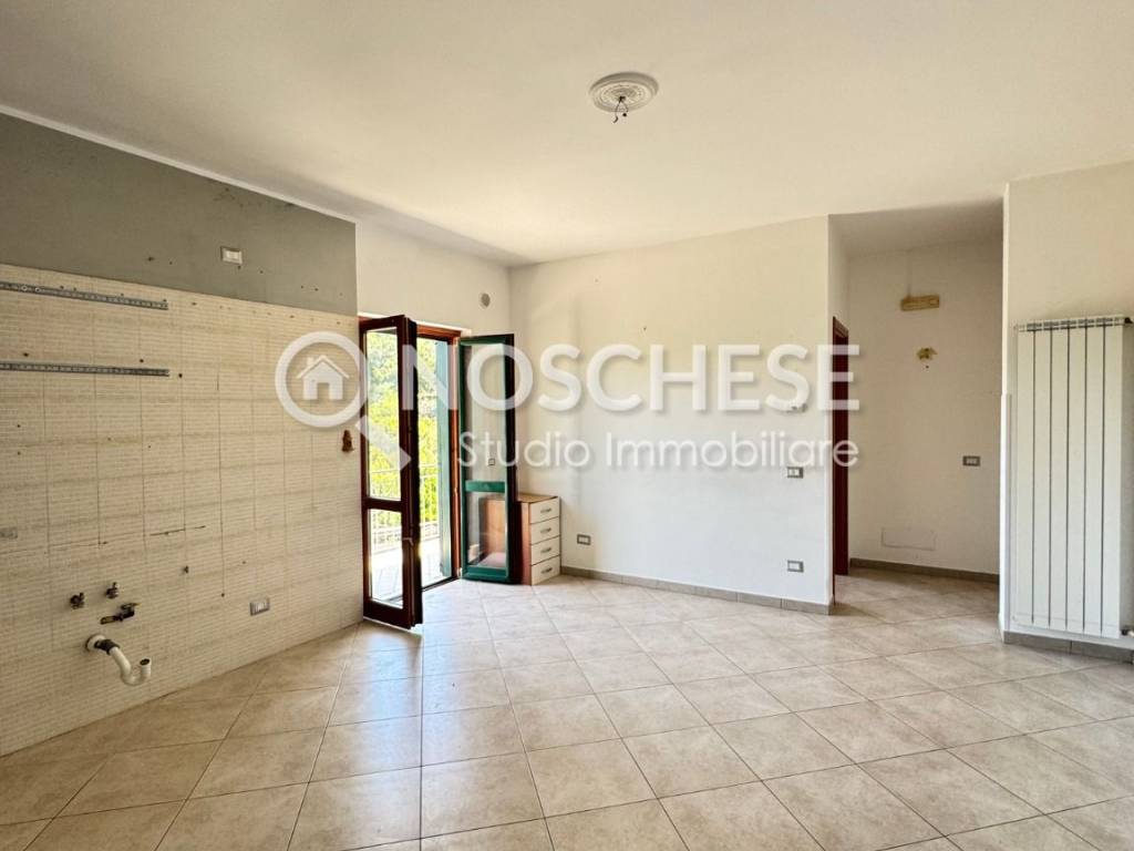 appartamento in vendita a Salerno in zona Giovi Altimare