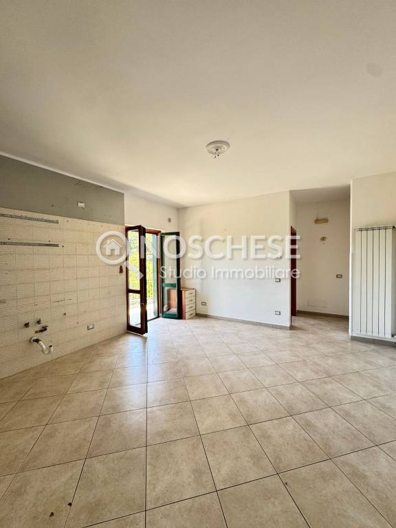 appartamento in vendita a Salerno in zona Giovi Altimare