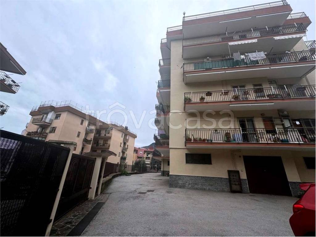 appartamento in vendita a Salerno in zona Matierno