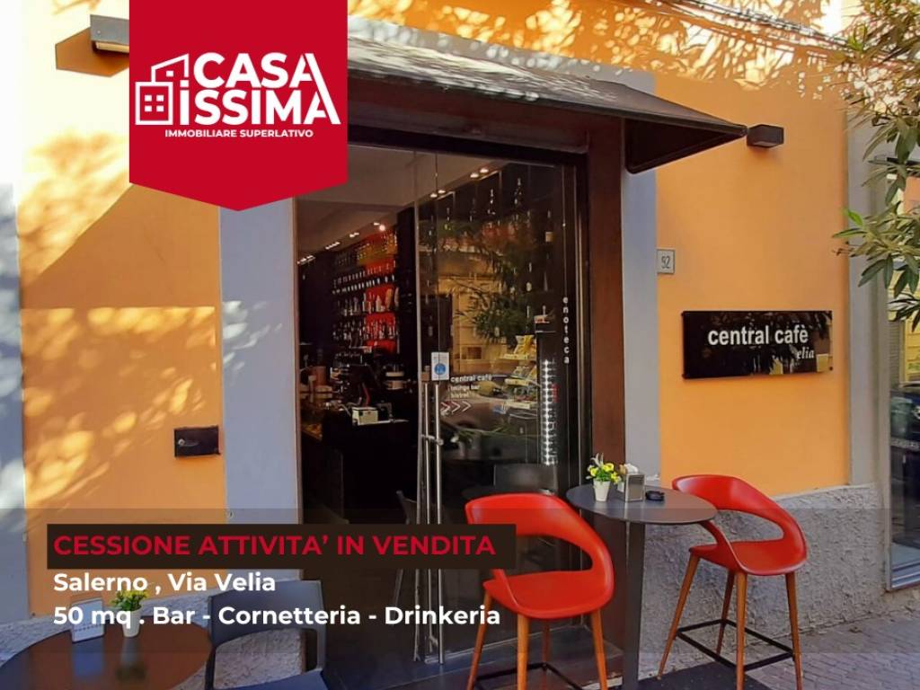 negozio in vendita a Salerno in zona Centro Città