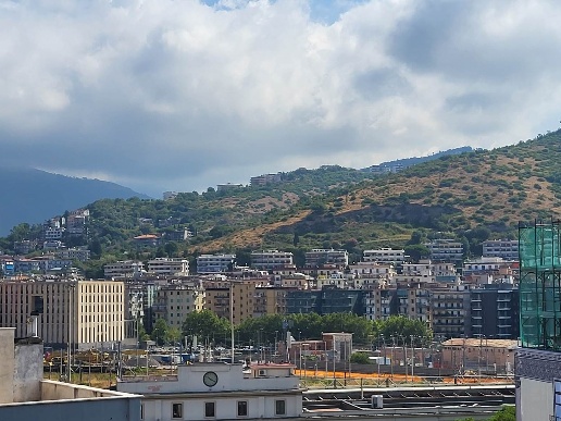 appartamento in vendita a Salerno in zona Centro Città