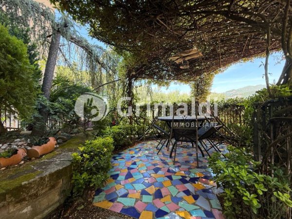 appartamento in vendita a Salerno in zona Brignano / Piezzo