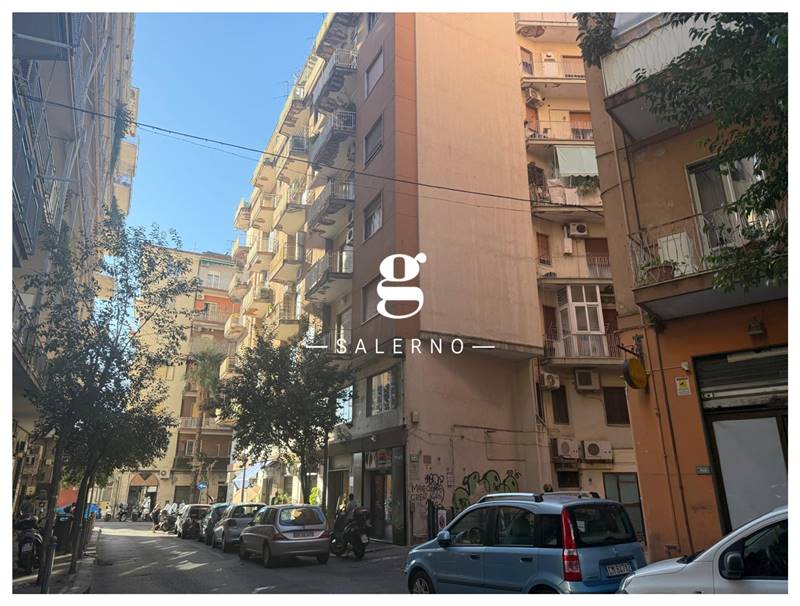 appartamento in vendita a Salerno in zona Centro Città