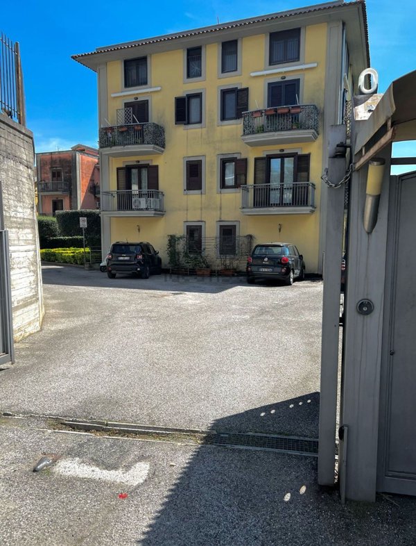 appartamento in vendita a Salerno in zona Fontana di Genca / Pastorano