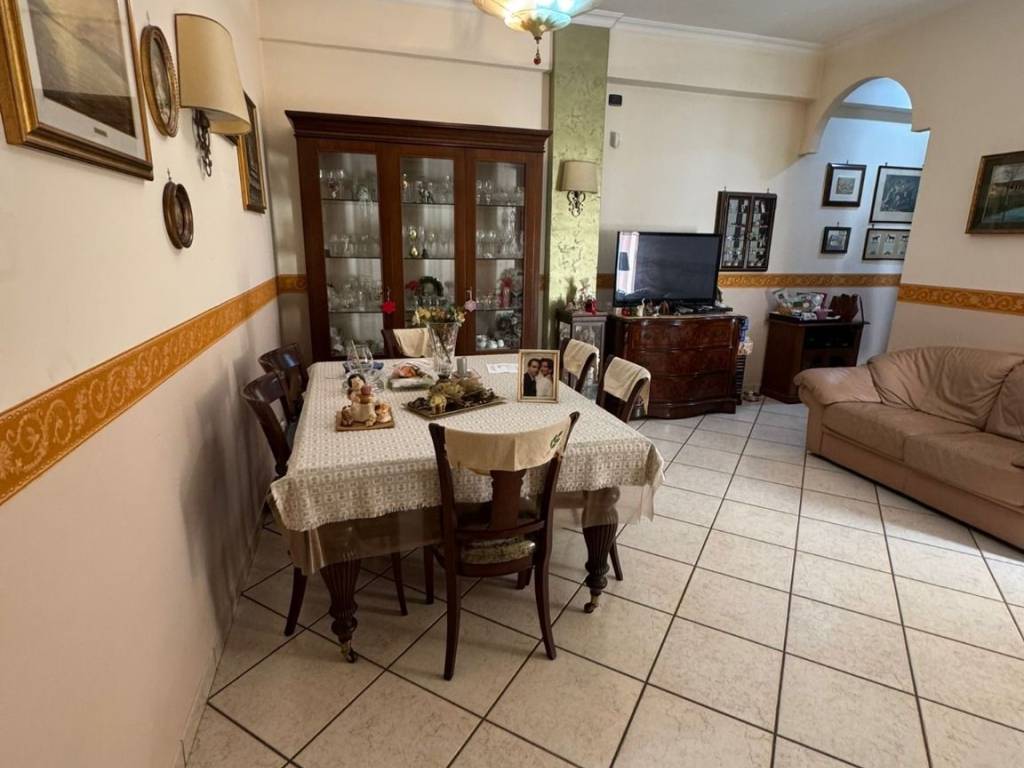appartamento in vendita a Salerno in zona Ogliara