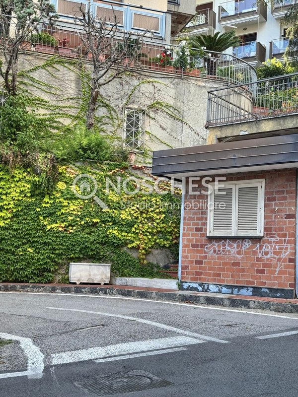 appartamento in vendita a Salerno in zona Mennolella