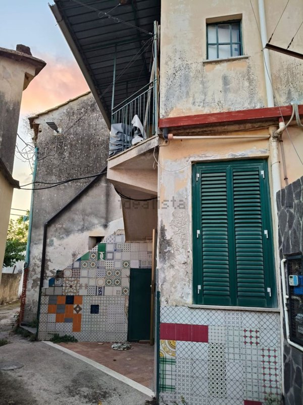 casa semindipendente in vendita a Salerno in zona Ogliara