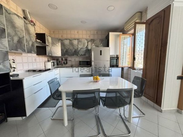 appartamento in vendita a Salerno in zona Mercatello