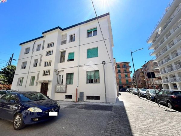 appartamento in vendita a Salerno in zona Pastena
