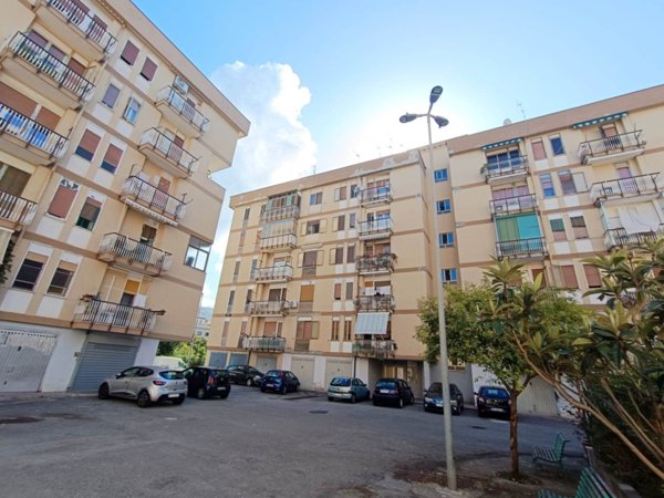 appartamento in vendita a Salerno in zona Mariconda