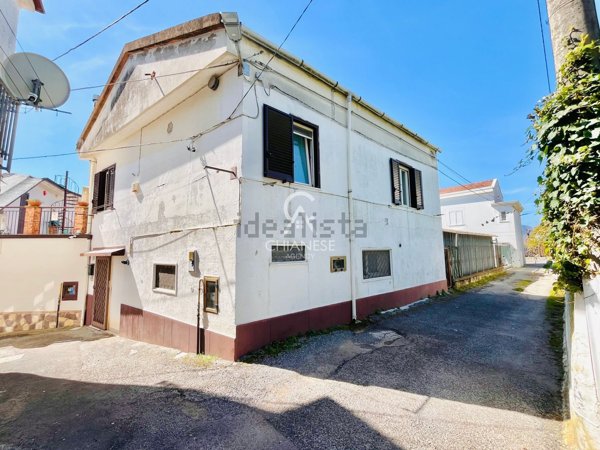 appartamento in vendita a Salerno in zona Ogliara