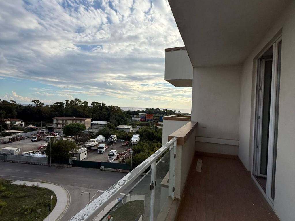 appartamento in vendita a Salerno in zona Zona Industriale