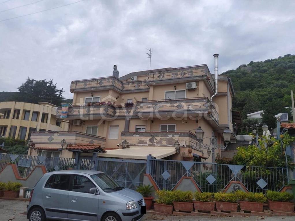 appartamento in vendita a Salerno in zona San Leonardo