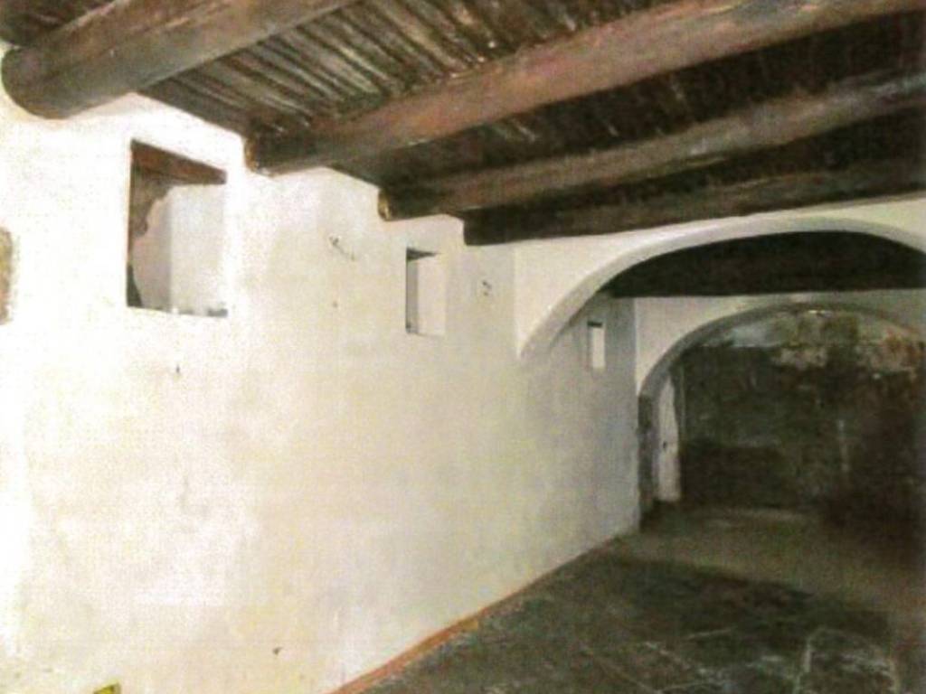 negozio in vendita a Salerno in zona Centro Città