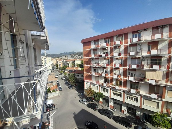 appartamento in vendita a Salerno in zona Pastena