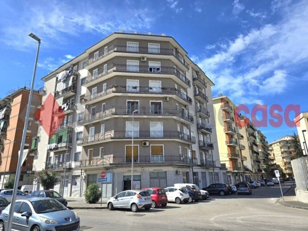 appartamento in vendita a Salerno in zona Mercatello