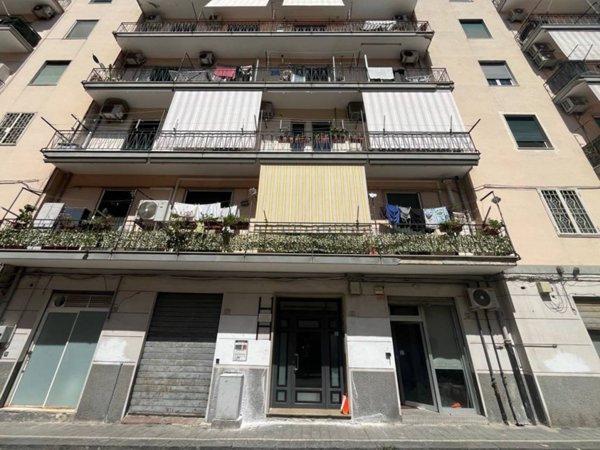 negozio in vendita a Salerno