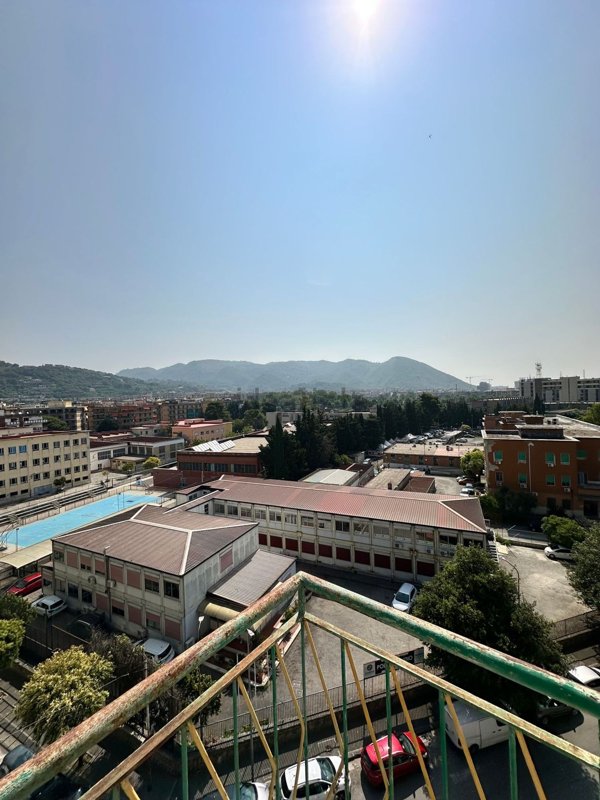 appartamento in vendita a Salerno in zona Pastena