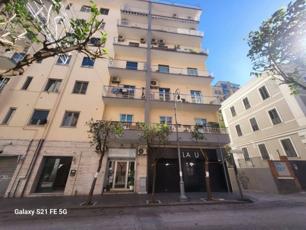 appartamento in vendita a Salerno in zona Centro Città