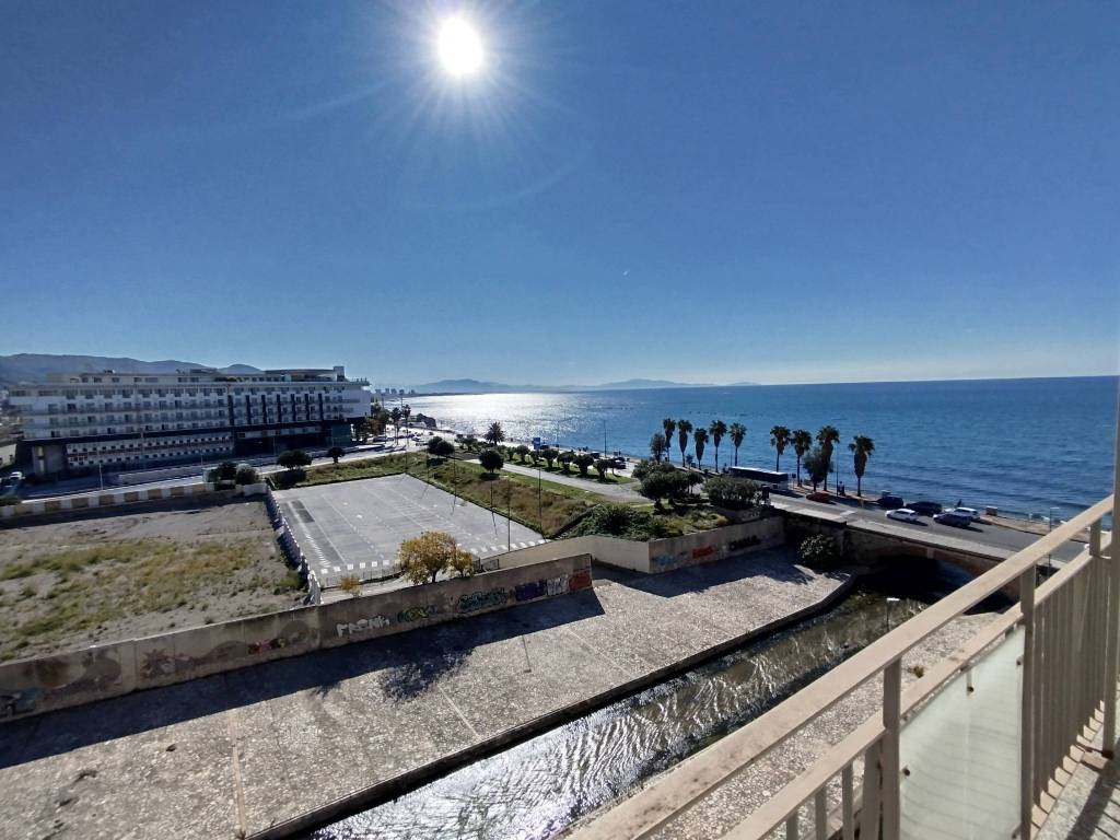 appartamento in vendita a Salerno in zona Centro Città