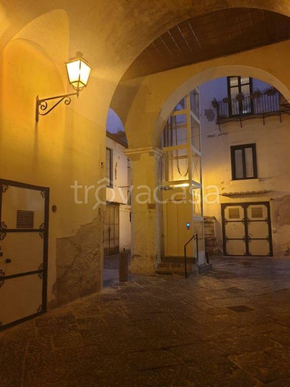appartamento in vendita a Salerno in zona Centro Città
