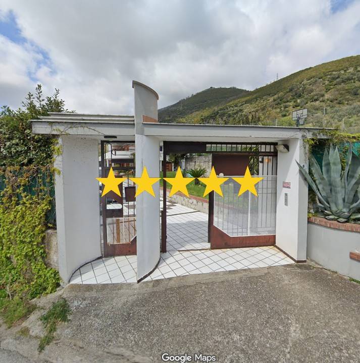 casa indipendente in vendita a Salerno in zona Ogliara